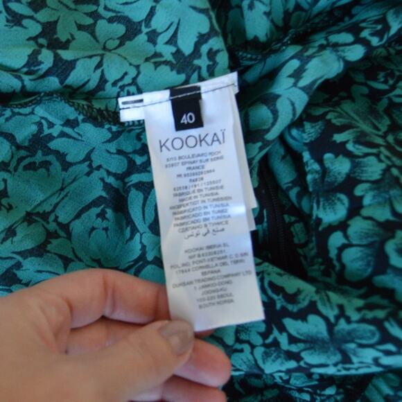 Kookai Size 40 Floral Dress with Flutter Sleeve V-Neck  | Size 40 - Picture 6 of 8